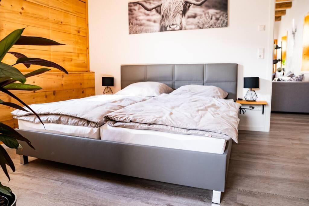 Neu Renoviertes Ferienhaus/Wohnunng Kleine Auszeit Sonnenbühl Eksteriør billede