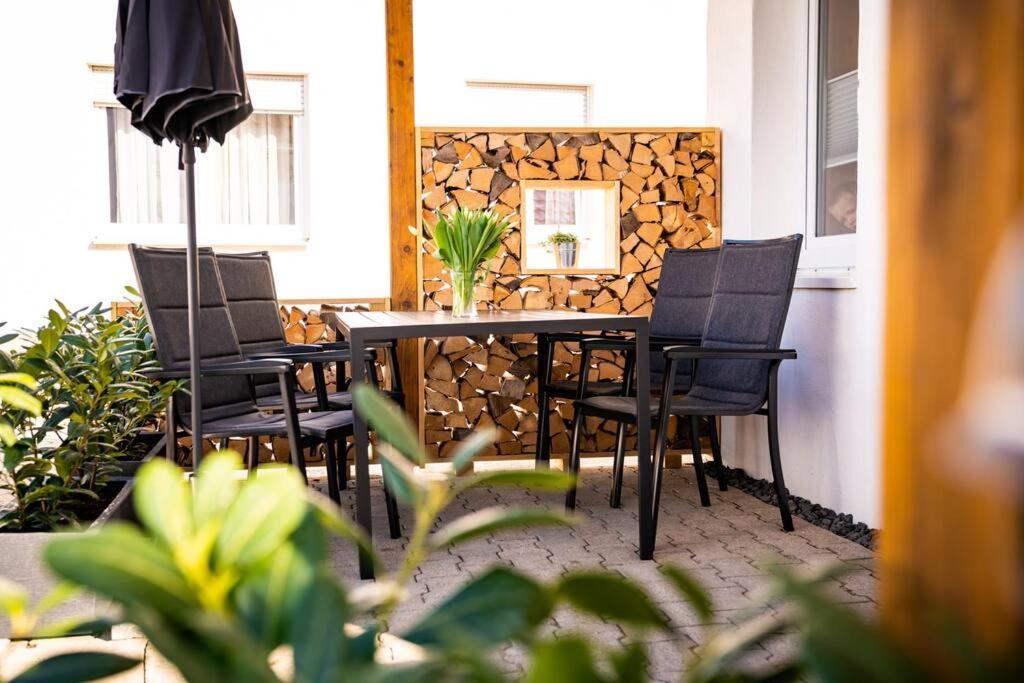 Neu Renoviertes Ferienhaus/Wohnunng Kleine Auszeit Sonnenbühl Eksteriør billede