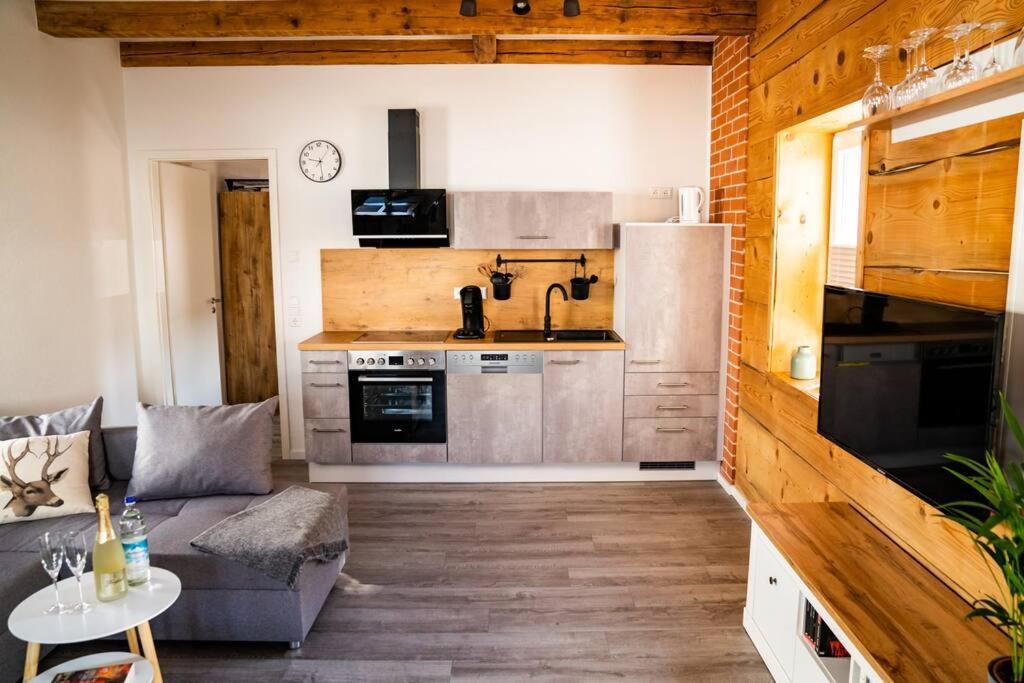 Neu Renoviertes Ferienhaus/Wohnunng Kleine Auszeit Sonnenbühl Eksteriør billede